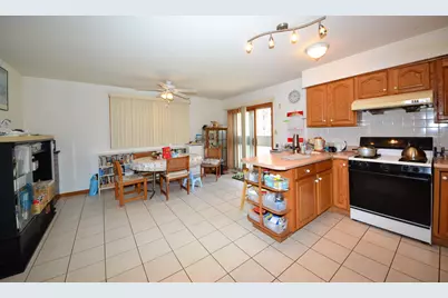 2823 S Farrell Street, Chicago, IL 60608 - Photo 10