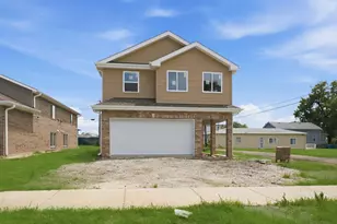 15251 7th Ave, Phoenix, IL 60426 - Photo 1