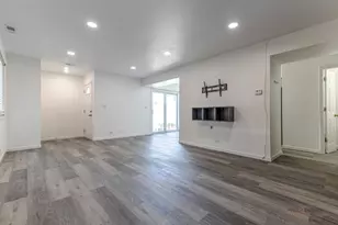 325 Bayview Point, Schaumburg, IL 60194 - Photo 6