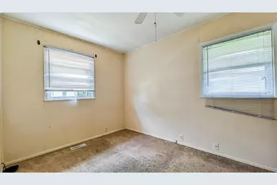418 Arnold Avenue, Romeoville, IL 60446 - Photo 6