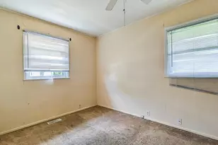 418 Arnold Ave, Romeoville, IL 60446 - Photo 6