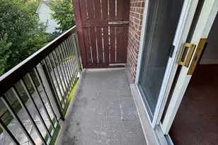 1375 Rebecca Dr, Hoffman Estates, IL 60169 - Photo 12