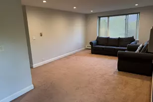 1375 Rebecca Dr, Hoffman Estates, IL 60169 - Photo 26