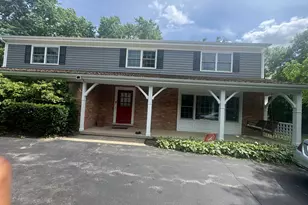 2100 Stirling Rd, Bannockburn, IL 60015 - Photo 1