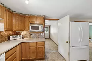 860 42nd St, New Boston, IL 61272 - Photo 8
