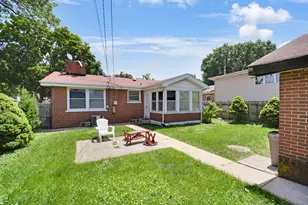 124 Sawyer Ave, La Grange, IL 60525 - Photo 18