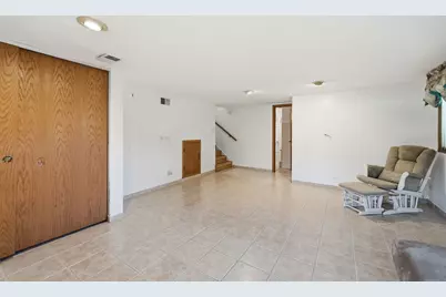 1988 E Touhy Avenue, Des Plaines, IL 60018 - Photo 14