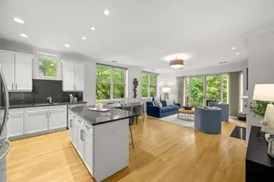 2323 W Montrose Ave, Chicago, IL 60618 - Photo 6