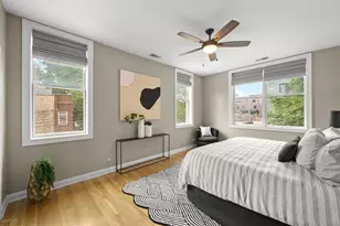 2323 W Montrose Ave, Chicago, IL 60618 - Photo 12