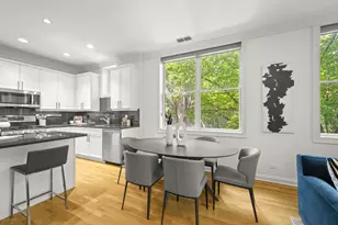 2323 W Montrose Ave, Chicago, IL 60618 - Photo 10