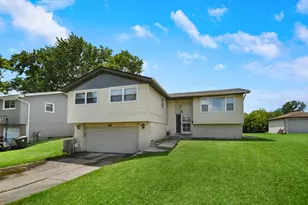17800 Michael Ave, Country Club Hills, IL 60478 - Photo 1
