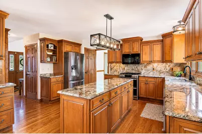 2617 Crystal Way, Crystal Lake, IL 60012 - Photo 4