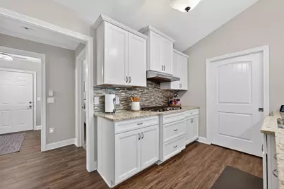 2045 Somerset Lane #2045, Sycamore, IL 60178 - Photo 12