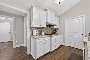 2045 Somerset Ln, Sycamore, IL 60178 - Photo 12