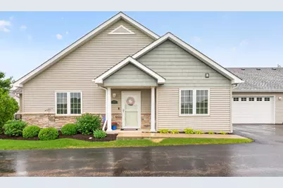 2045 Somerset Lane #2045, Sycamore, IL 60178 - Photo 1