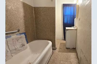 15213 Turlington Avenue, Harvey, IL 60426 - Photo 10