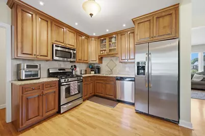 2232 Hawthorne Avenue, Westchester, IL 60154 - Photo 8