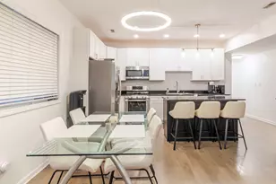 1352 W Hubbard St, Chicago, IL 60642 - Photo 8