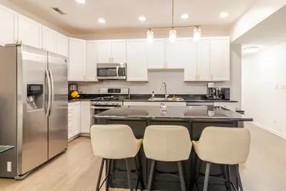 1352 W Hubbard Street #1, Chicago, IL 60642 - Photo 10
