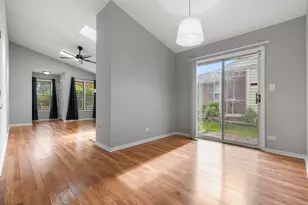 162 Pier Ct, Naperville, IL 60565 - Photo 10