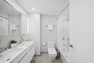 195 N Harbor Dr, Chicago, IL 60601 - Photo 24