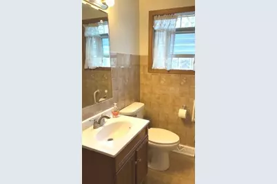 [Address not provided], Burbank, IL 60459 - Photo 8