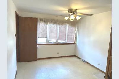 [Address not provided], Burbank, IL 60459 - Photo 4