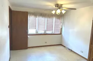 [Address not provided], Burbank, IL 60459 - Photo 4