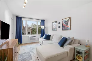 435 W Oakdale Ave, Chicago, IL 60657 - Photo 2