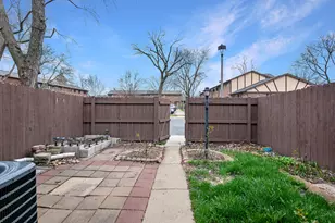 18W269 Kirkland Ln, Villa Park, IL 60181 - Photo 22