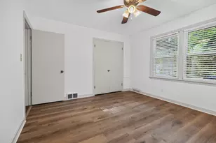 907 N Oak St, Normal, IL 61761 - Photo 16