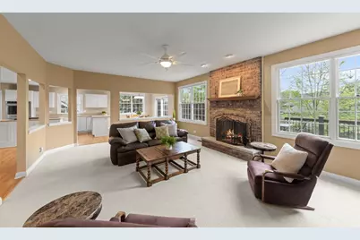 1570 Orchard Road, Wheaton, IL 60189 - Photo 8