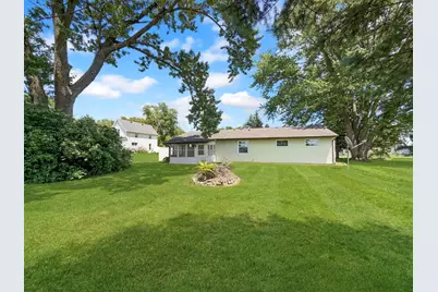 508 N 1st Street, Pearl City, IL 61062 - Photo 2