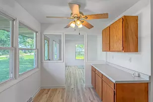 508 N 1st St, Pearl City, IL 61062 - Photo 4
