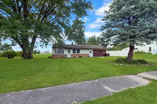 508 N 1st St, Pearl City, IL 61062 - Photo 18
