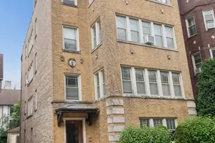 925 Ontario St, Oak Park, IL 60302 - Photo 2