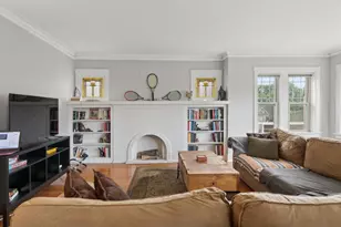925 Ontario St, Oak Park, IL 60302 - Photo 4