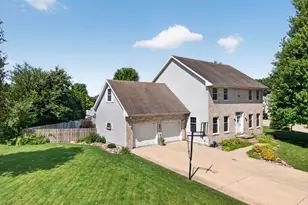 1101 Country Oak Dr, Ottawa, IL 61350 - Photo 4