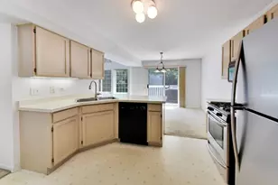 1279 Summersweet Ln, Bartlett, IL 60103 - Photo 10