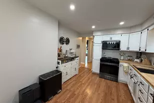9848 S Muskegon Ave, Chicago, IL 60617 - Photo 26
