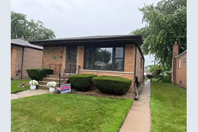 9848 S Muskegon Avenue, Chicago, IL 60617 - Photo 2