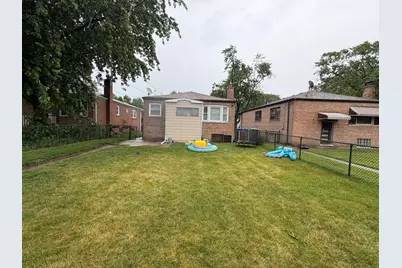 9848 S Muskegon Avenue, Chicago, IL 60617 - Photo 36
