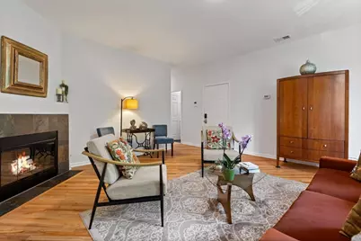 525 N Claremont Avenue #3, Chicago, IL 60612 - Photo 4