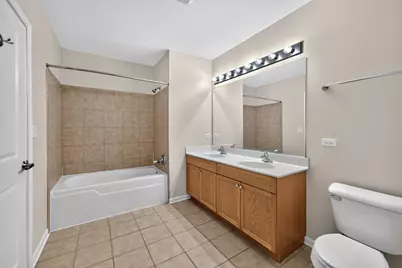 1650 Riverwoods Drive #709, Melrose Park, IL 60160 - Photo 18