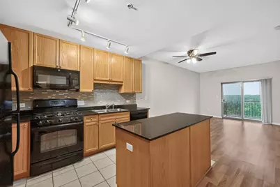1650 Riverwoods Drive #709, Melrose Park, IL 60160 - Photo 6