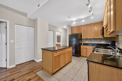1650 Riverwoods Drive #709, Melrose Park, IL 60160 - Photo 8