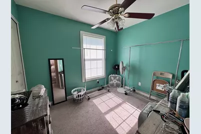 814 W Warmouth Street, Salem, IL 62881 - Photo 18