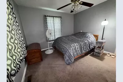 814 W Warmouth Street, Salem, IL 62881 - Photo 22