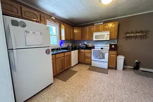 814 W Warmouth St, Salem, IL 62881 - Photo 10