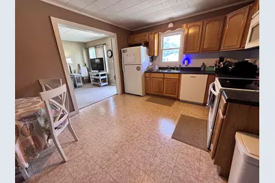 814 W Warmouth Street, Salem, IL 62881 - Photo 12